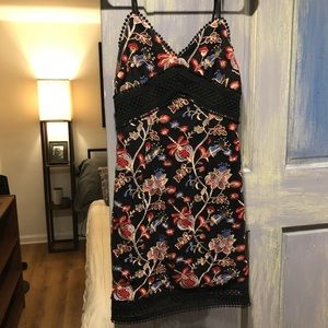 Saks - AQUA embroidered floral midi